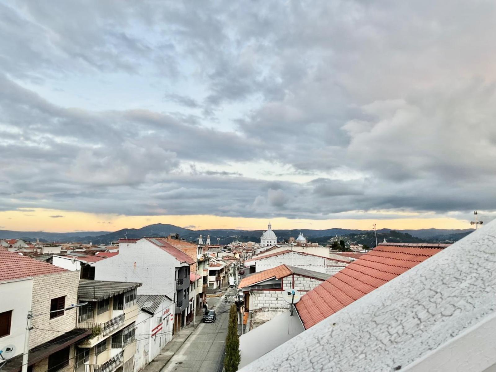 Hotel Brist0L Suites Centro Historico Cuenca Exterior foto